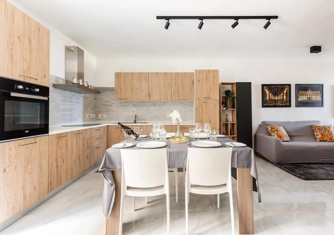 Sea View Luxury Apartment Brand New In Valletta Exterior foto